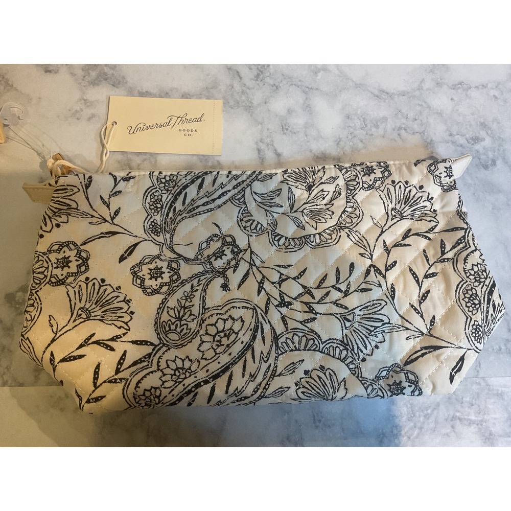 Universal Thread Quilted Cosmetic Bag Set Floral Paisley Cream Black 2pc NWT - Picture 2 of 7